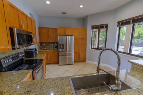 House in Homestead, Florida 4 bedrooms, 219.81 sq.m. № 2428463 - photo 11