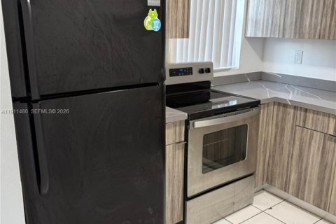 Apartment in Miami, Florida 2 bedrooms, 68.84 sq.m. № 1967322 - photo 11