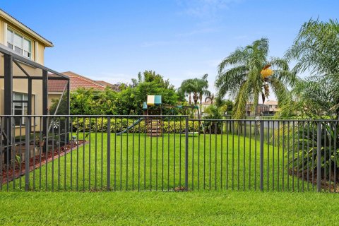 House in Vero Beach, Florida 5 bedrooms, 301.93 sq.m. № 2191046 - photo 6