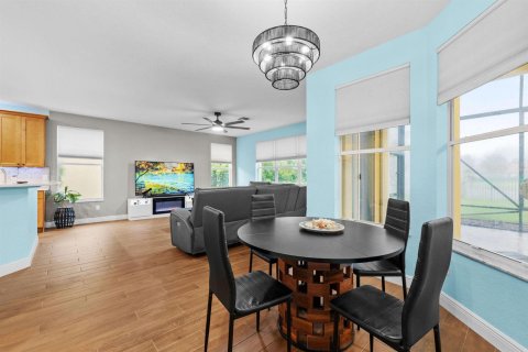 House in Vero Beach, Florida 5 bedrooms, 301.93 sq.m. № 2191046 - photo 24