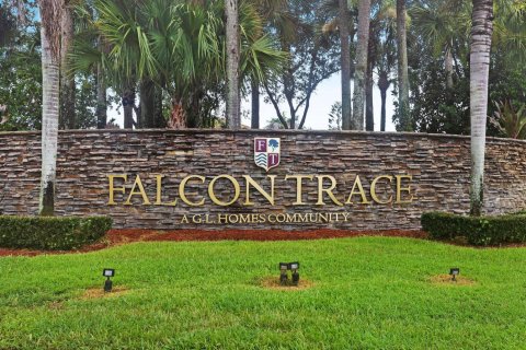 House in Vero Beach, Florida 5 bedrooms, 301.93 sq.m. № 2191046 - photo 2