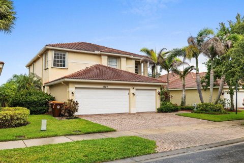 House in Vero Beach, Florida 5 bedrooms, 301.93 sq.m. № 2191046 - photo 4