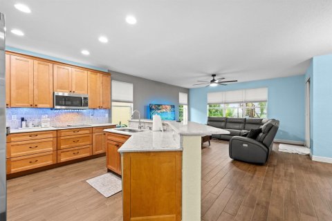 House in Vero Beach, Florida 5 bedrooms, 301.93 sq.m. № 2191046 - photo 13