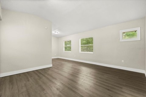 Casa en venta en Orlando, Florida, 4 dormitorios, 102.56 m2 № 1913744 - foto 4