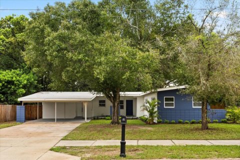 Casa en venta en Orlando, Florida, 4 dormitorios, 102.56 m2 № 1913744 - foto 1