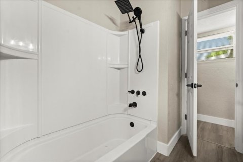 Casa en venta en Orlando, Florida, 4 dormitorios, 102.56 m2 № 1913744 - foto 17