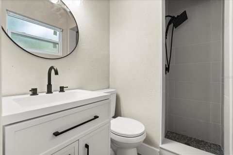 Casa en venta en Orlando, Florida, 4 dormitorios, 102.56 m2 № 1913744 - foto 12