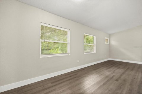 Casa en venta en Orlando, Florida, 4 dormitorios, 102.56 m2 № 1913744 - foto 5