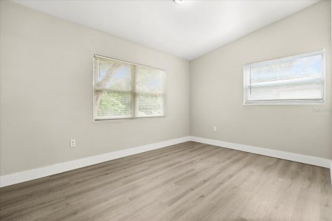 Casa en venta en Orlando, Florida, 4 dormitorios, 102.56 m2 № 1913744 - foto 16