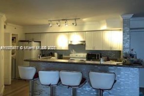 Copropriété à louer à Highland Beach, Floride: 2 chambres, 130.06 m2 № 1977469 - photo 7