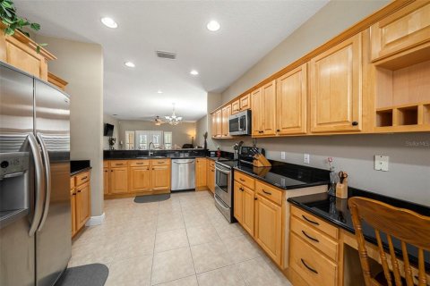 Villa ou maison à vendre à Tarpon Springs, Floride: 3 chambres, 170.85 m2 № 1888486 - photo 15
