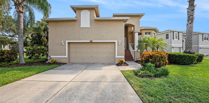 Casa en Tarpon Springs, Florida 3 dormitorios, 170.85 m2 № 1888486