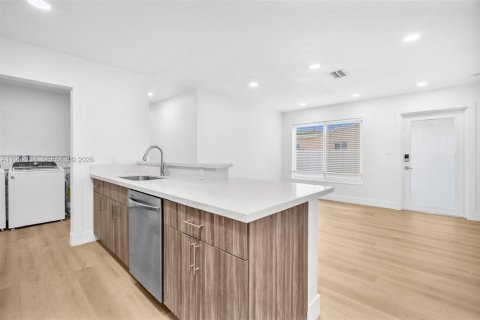 Купить виллу или дом в Холливуд, Флорида 3 спальни, 85.47м2, № 2006479 - фото 8