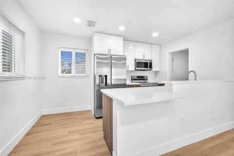 Купить виллу или дом в Холливуд, Флорида 3 спальни, 85.47м2, № 2006479 - фото 7