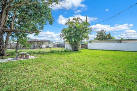 Купить виллу или дом в Холливуд, Флорида 3 спальни, 85.47м2, № 2006479 - фото 26