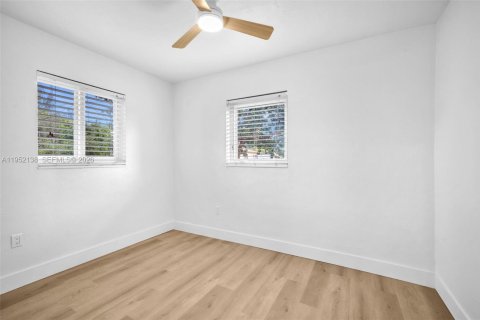 Купить виллу или дом в Холливуд, Флорида 3 спальни, 85.47м2, № 2006479 - фото 20