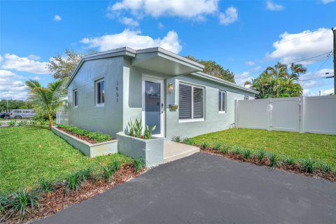 Casa en Hollywood, Florida 3 dormitorios, 85.47 m2 № 2006479