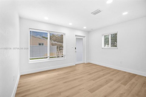 Купить виллу или дом в Холливуд, Флорида 3 спальни, 85.47м2, № 2006479 - фото 5