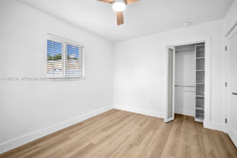 Купить виллу или дом в Холливуд, Флорида 3 спальни, 85.47м2, № 2006479 - фото 21