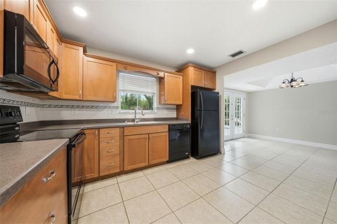 Casa en alquiler en Leesburg, Florida, 4 dormitorios, 167.6 m2 № 2105572 - foto 11