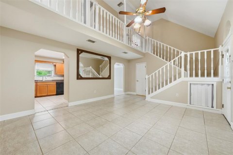 Casa en alquiler en Leesburg, Florida, 4 dormitorios, 167.6 m2 № 2105572 - foto 3