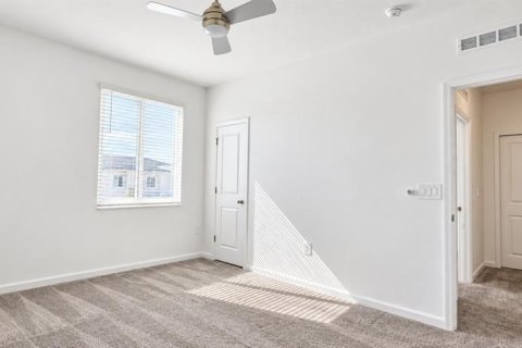 Touwnhouse à louer à Davenport, Floride: 3 chambres, 173.17 m2 № 2373414 - photo 27