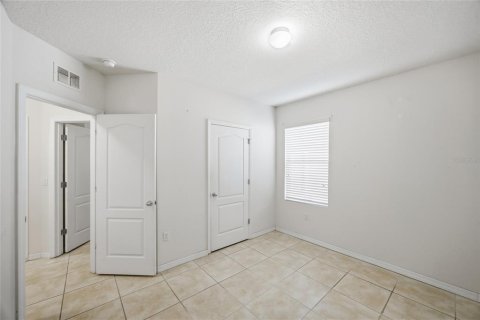 House in Winter Haven, Florida 3 bedrooms, 164.44 sq.m. № 2151212 - photo 19