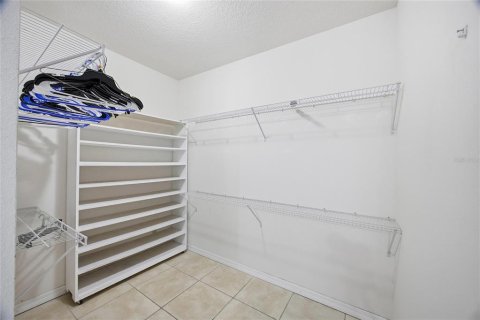 House in Winter Haven, Florida 3 bedrooms, 164.44 sq.m. № 2151212 - photo 16