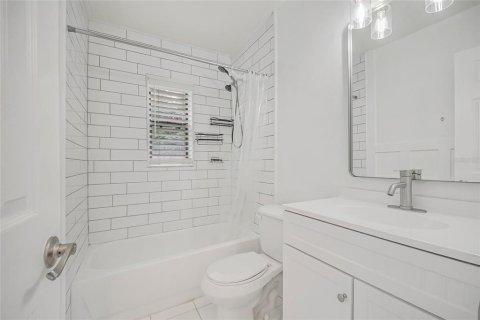 Villa ou maison à vendre à Orlando, Floride: 3 chambres, 78.04 m2 № 2352312 - photo 27
