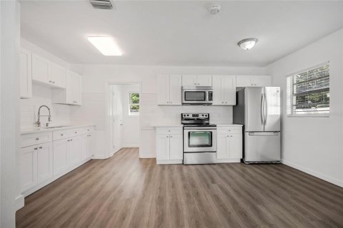 Villa ou maison à vendre à Orlando, Floride: 3 chambres, 78.04 m2 № 2352312 - photo 18