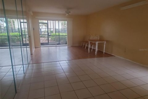 Copropriété à louer à Oldsmar, Floride: 2 chambres, 97.92 m2 № 1858401 - photo 4