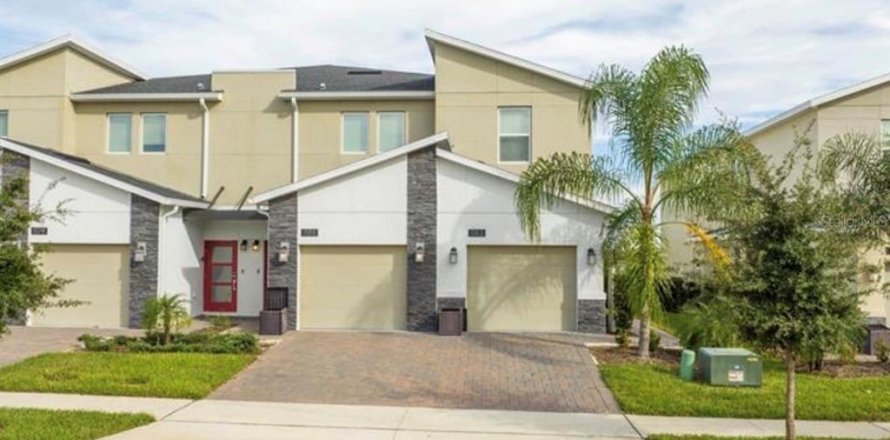Townhouse in Davenport, Florida 2 bedrooms, 128.95 sq.m. № 2395860