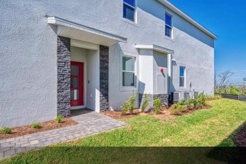 Townhouse in Davenport, Florida 2 bedrooms, 128.95 sq.m. № 2395860 - photo 9