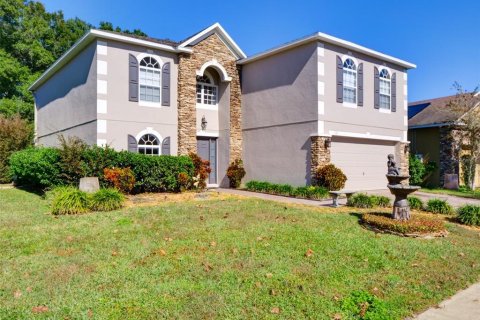House in DeLand, Florida 4 bedrooms, 274.8 sq.m. № 2123564 - photo 2