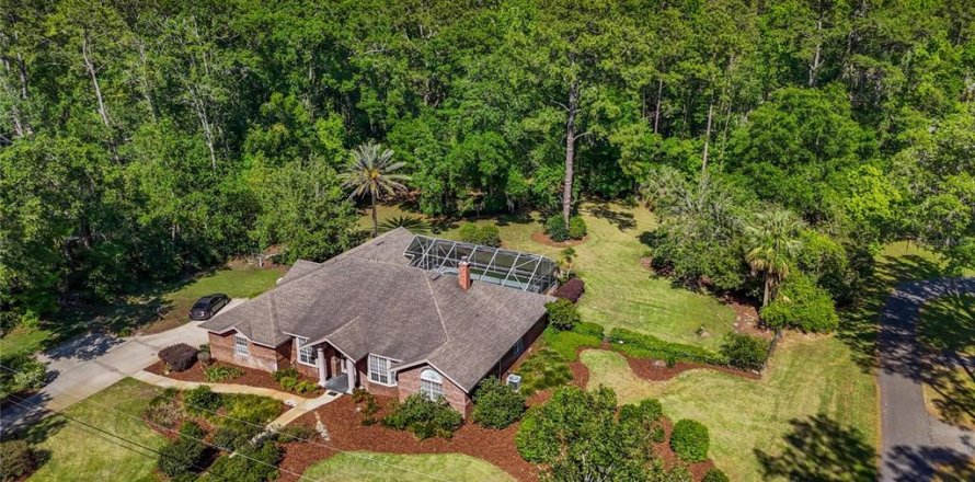 Casa en Gainesville, Florida 4 dormitorios, 326.37 m2 № 1640483