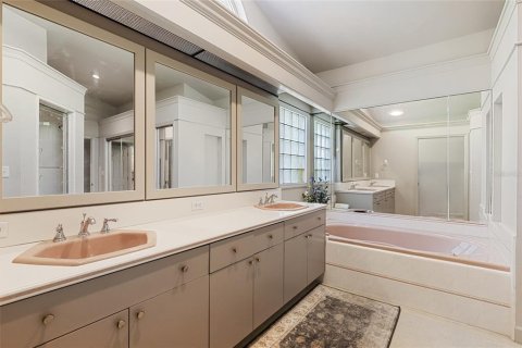 Casa en venta en Gainesville, Florida, 4 dormitorios, 326.37 m2 № 1640483 - foto 26