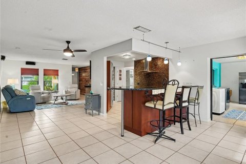 Villa ou maison à vendre à Nokomis, Floride: 2 chambres, 146.97 m2 № 2092791 - photo 8