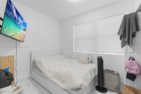 Immobilier commercial à vendre à Miami, Floride: 242.85 m2 № 2013361 - photo 25