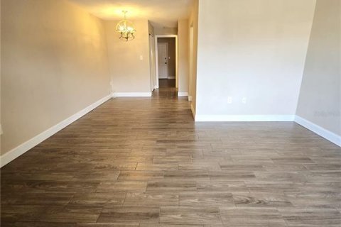 Condominio en alquiler en Clearwater, Florida, 1 dormitorio, 54.35 m2 № 2102351 - foto 6