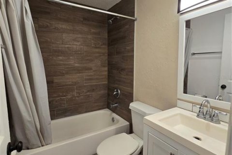 Condominio en alquiler en Clearwater, Florida, 1 dormitorio, 54.35 m2 № 2102351 - foto 13