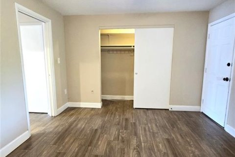 Condominio en alquiler en Clearwater, Florida, 1 dormitorio, 54.35 m2 № 2102351 - foto 15