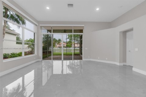 Villa ou maison à vendre à Weston, Floride: 3 chambres, 227.24 m2 № 1947412 - photo 23