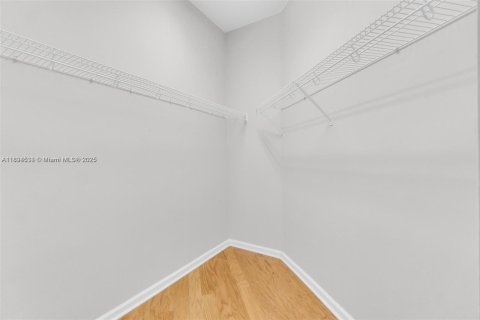 Villa ou maison à vendre à Weston, Floride: 3 chambres, 227.24 m2 № 1947412 - photo 27