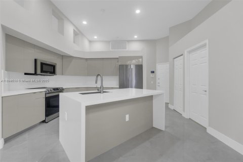 Villa ou maison à vendre à Weston, Floride: 3 chambres, 227.24 m2 № 1947412 - photo 6