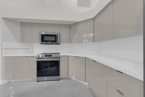 Villa ou maison à vendre à Weston, Floride: 3 chambres, 227.24 m2 № 1947412 - photo 9