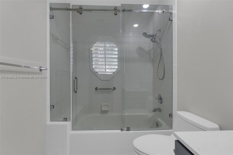 Villa ou maison à vendre à Weston, Floride: 3 chambres, 227.24 m2 № 1947412 - photo 29