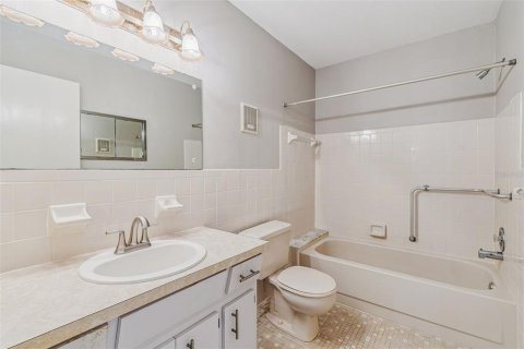 Condo in Clearwater, Florida, 2 bedrooms  № 1906249 - photo 29