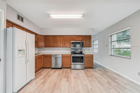 Condo in Clearwater, Florida, 2 bedrooms  № 1906249 - photo 11