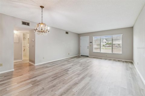 Condo in Clearwater, Florida, 2 bedrooms  № 1906249 - photo 6
