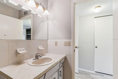 Condo in Clearwater, Florida, 2 bedrooms  № 1906249 - photo 23